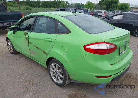 2015 Ford Fiesta Se z USA, uszkodzony, nr VIN 3FADP4BJXFM218744
